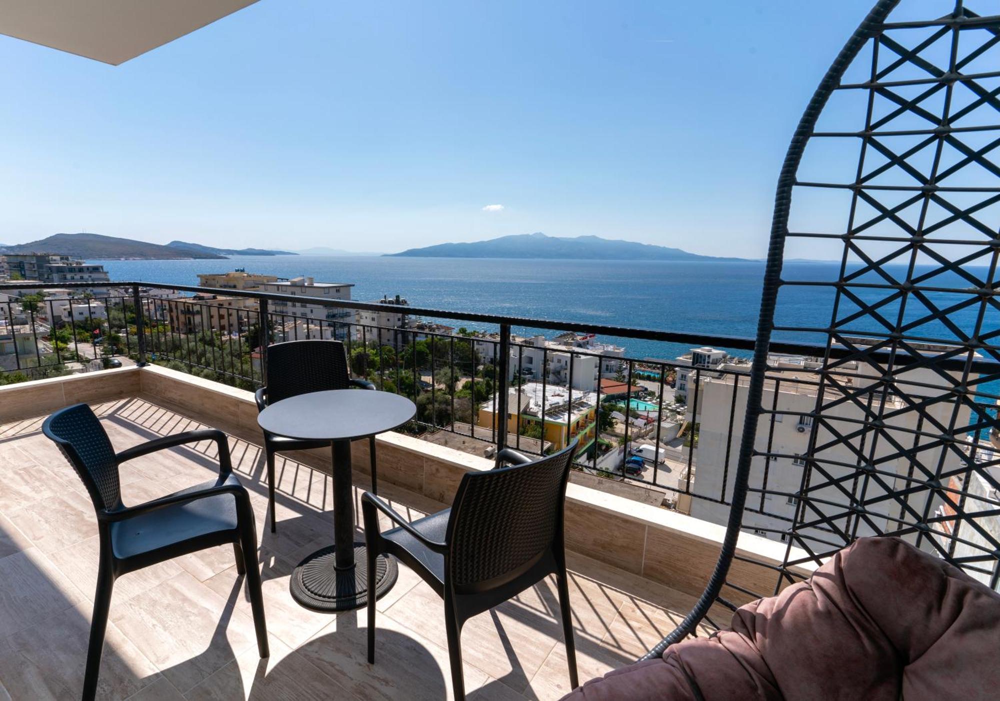 Blissful Apartments Sarandë Exterior foto