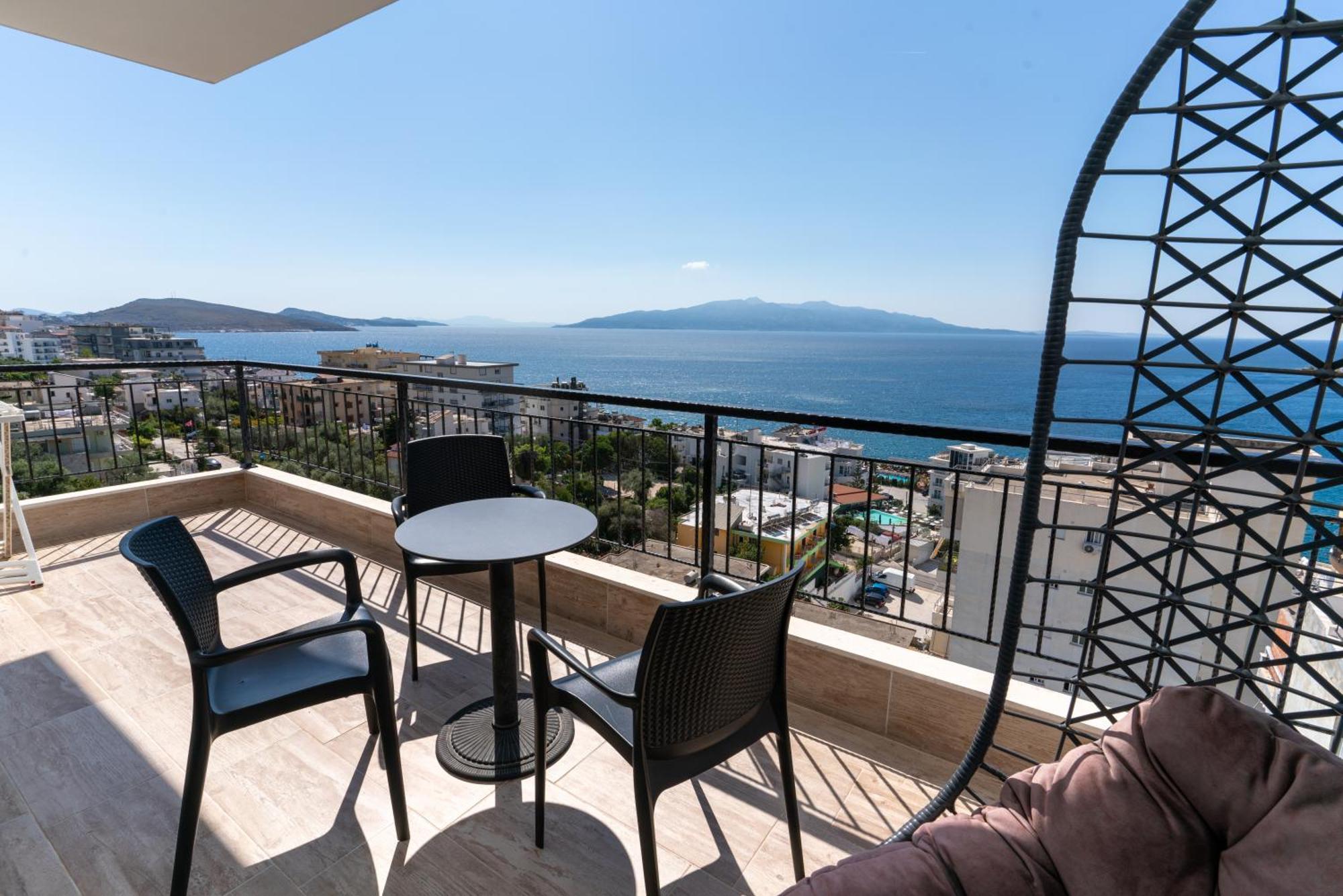 Blissful Apartments Sarandë Exterior foto